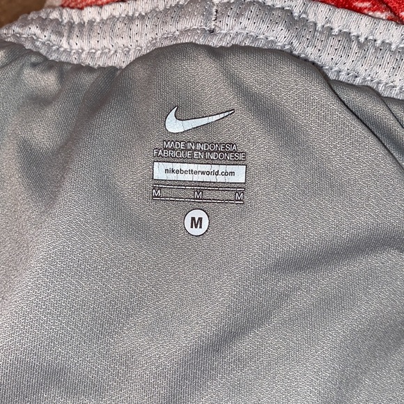 Nike Shorts size medium colors black and grey - Picture 2 of 3
